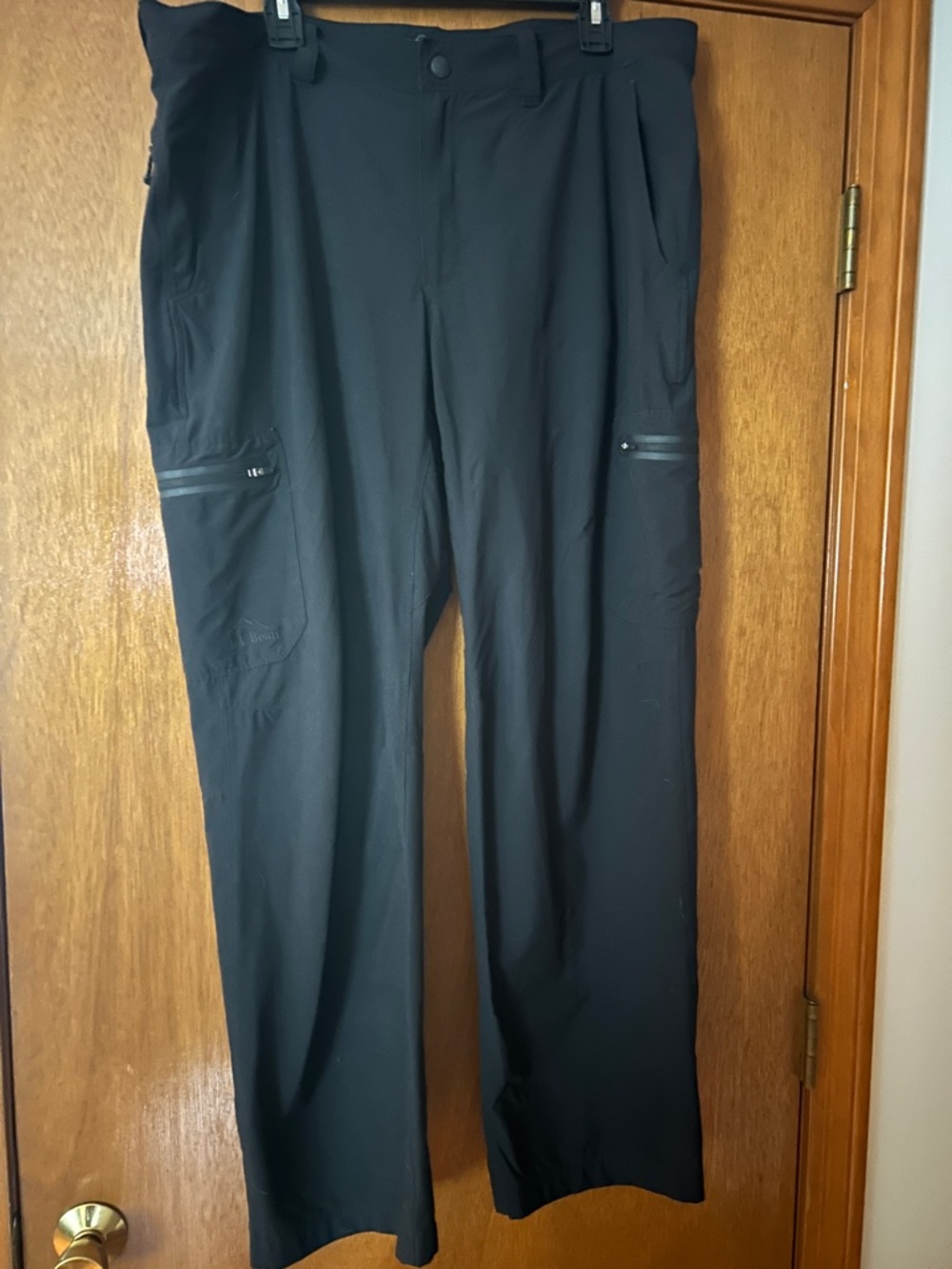 L.L. Bean Black Men's Stretch Cargo Pants